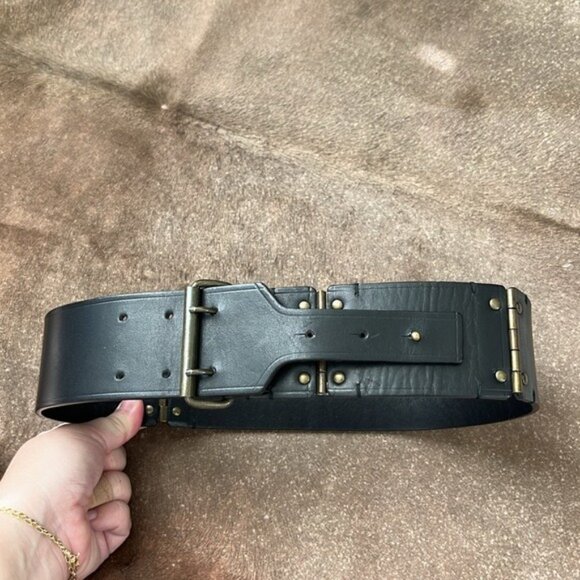 Lanvin SS 2011 Runway PFW Hinged Leather Leg Waist Belt - Picture 2 of 12